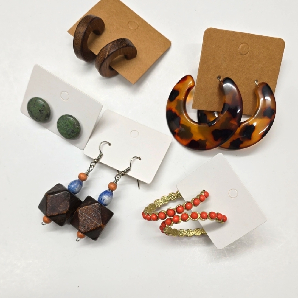 Lot Of 5 Pairs Of Earrings